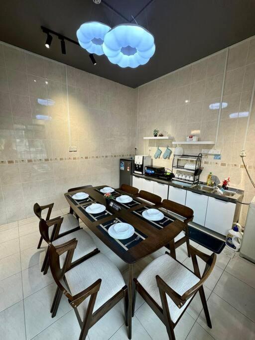Cozy Holiday Home Karaoke Bbq Bukit Indah Jb ยะโฮร์บาห์รู ภายนอก รูปภาพ
